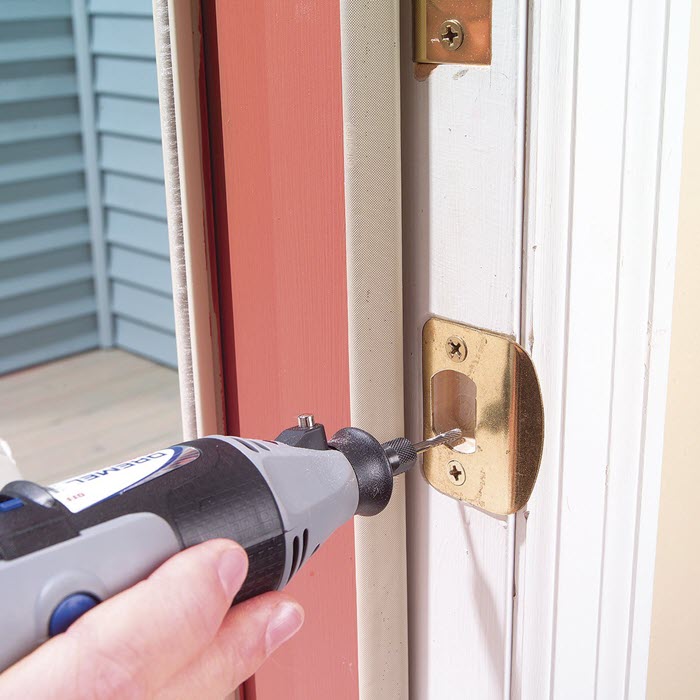 روش‌های استفاده از فرز مینیاتوری در منزل 8