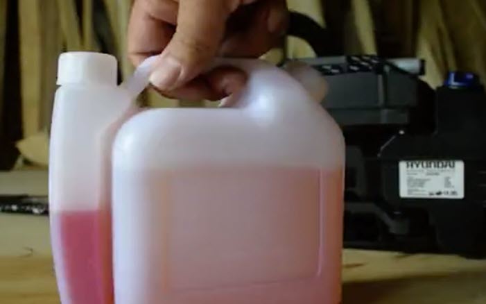 سوخت و روغن مناسب اره زنجیری و علف زن بنزینی 2 سوخت و روغن مناسب اره زنجیری و علف زن بنزینی 1