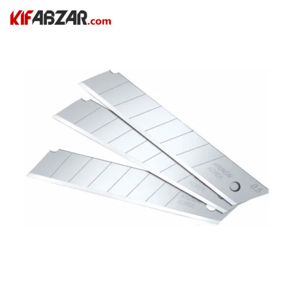 بسته 3 عددی تیغ کاتر 18 میلیمتری هیوندای مدل HT-8905 بسته 3 عددی تیغ کاتر 18 میلیمتری هیوندای مدل HT-8905